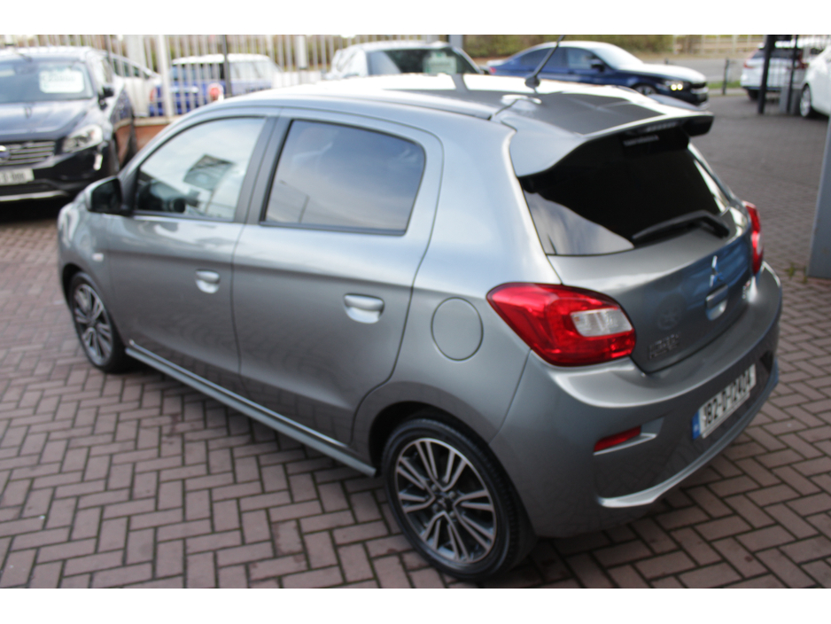 2018 Mitsubishi Space Star - image 5