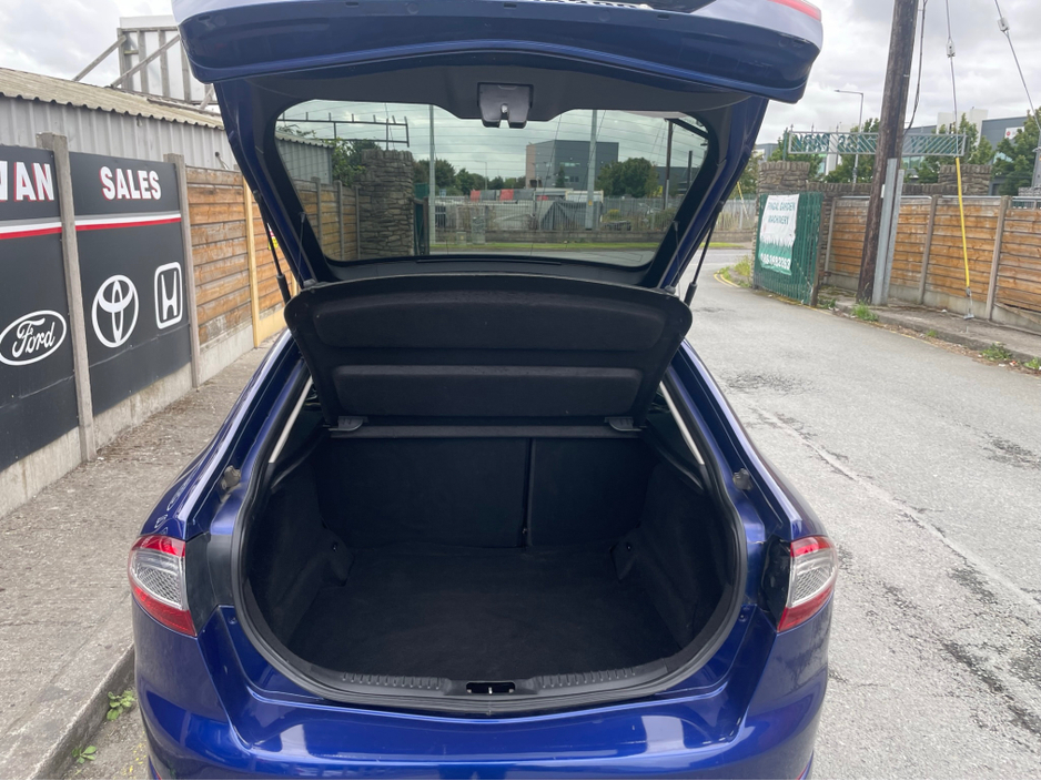 2014 Ford Mondeo - image 6