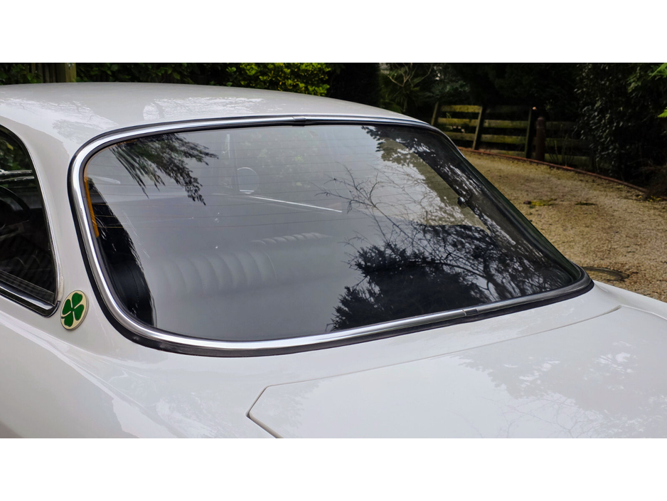 1971 Alfa Romeo GT Junior 1300 - image 19