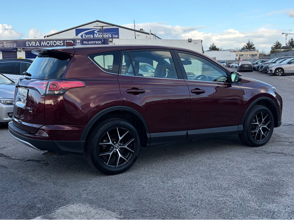 2016 Toyota Rav4 - image 4