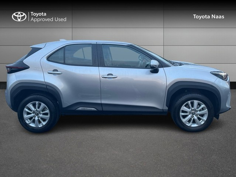 2024 Toyota Yaris Cross CROSS LUNA €28,444