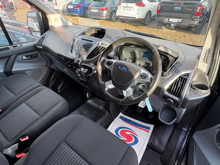 2018 Ford Transit - image 2