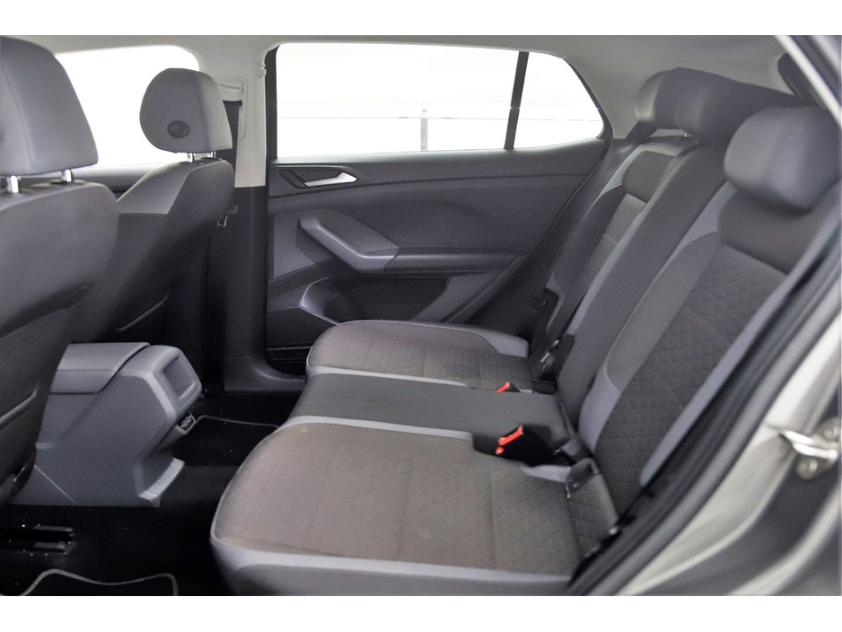 2020 Volkswagen T-Cross - image 16
