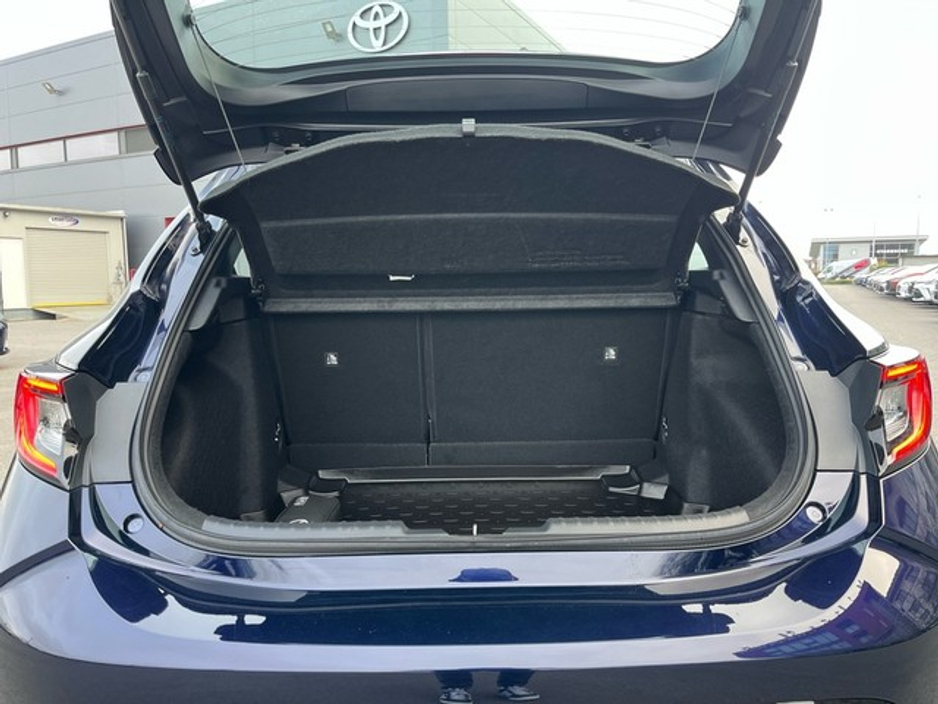 2024 Toyota Corolla - image 10