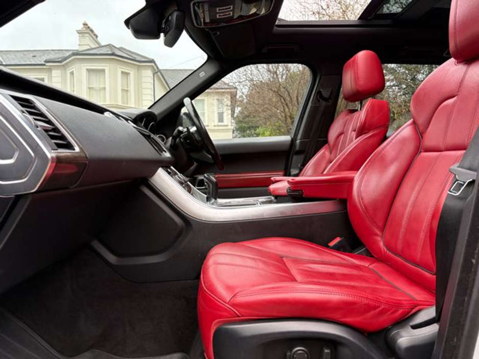 2016 Land Rover Range Rover Sport HSE DYNAMIC - MASSIVE SPEC €31,950