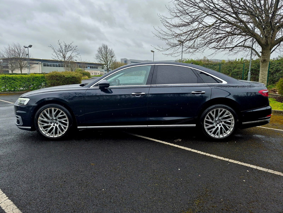 2019 Audi A8 - image 7