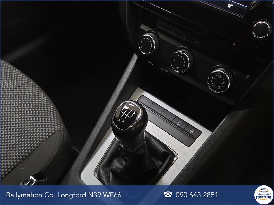 2017 Skoda Octavia - image 16