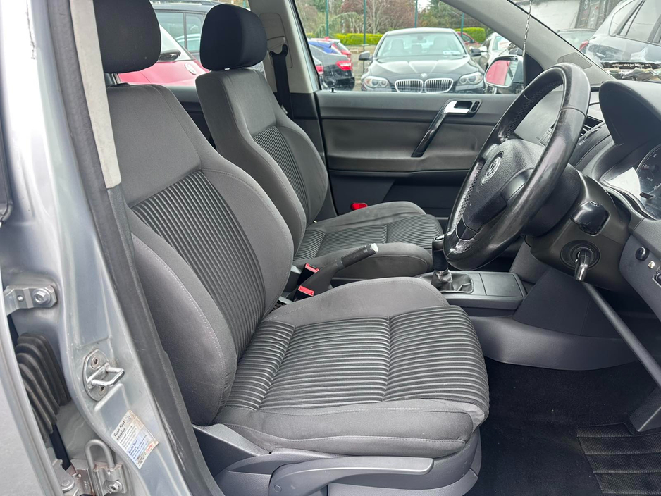 2008 Volkswagen Polo - image 11