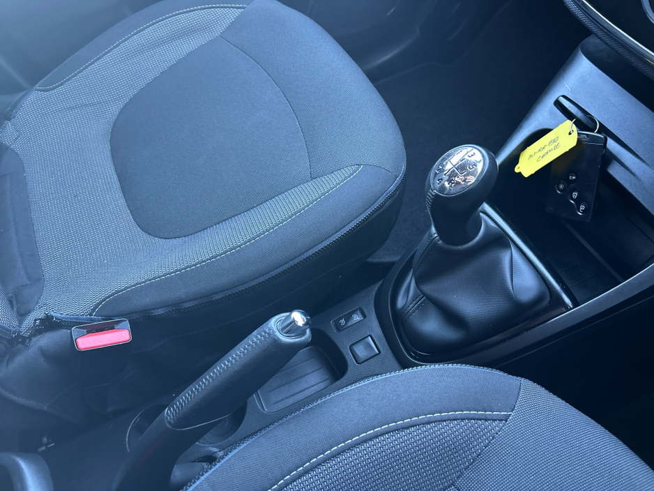 2016 Renault Captur - image 10