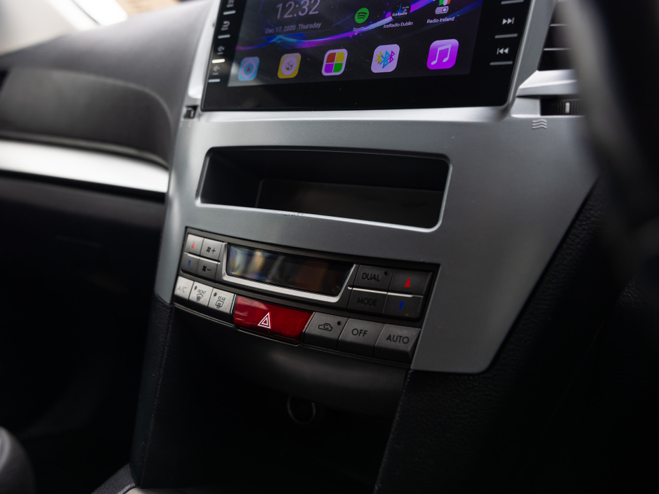 2013 Subaru Legacy - image 15