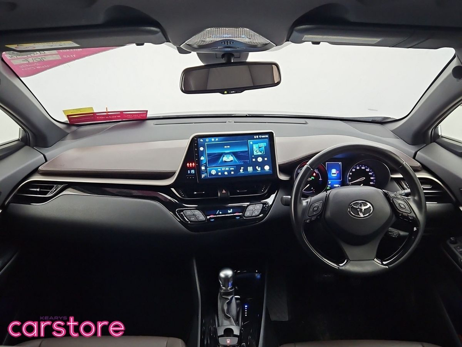 2017 Toyota C-HR - image 11