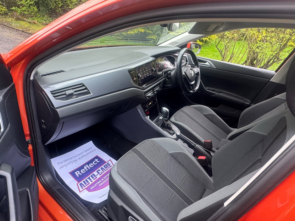 2018 Volkswagen Polo - image 5