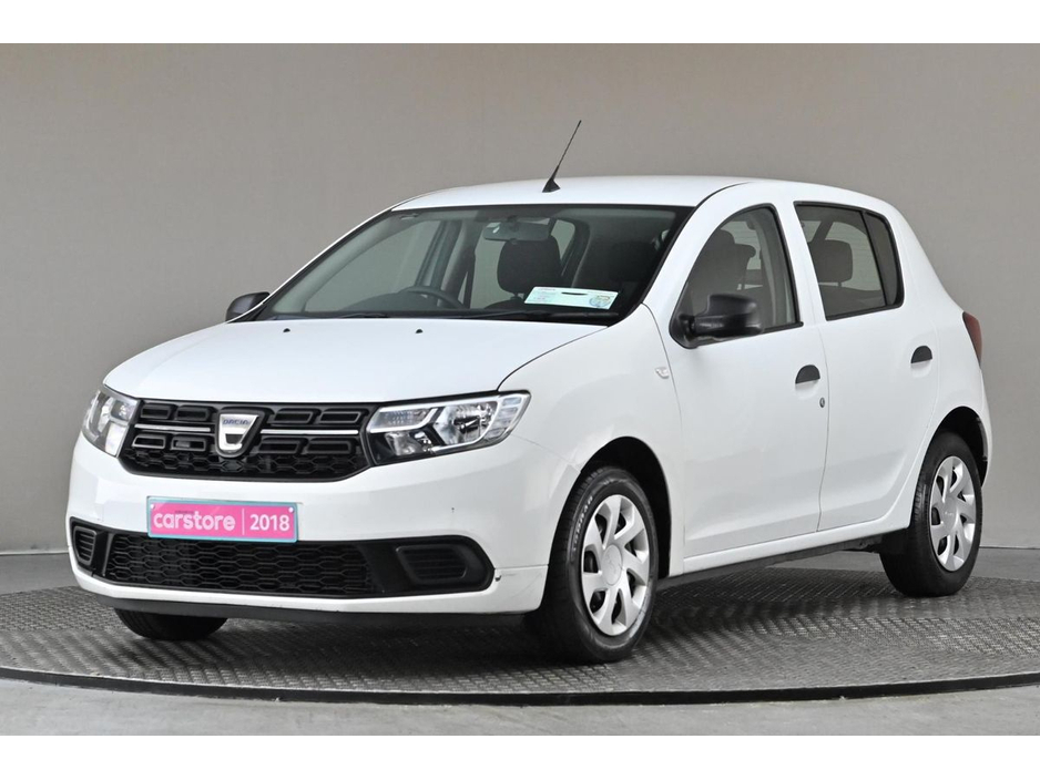 2018 Dacia Sandero - image 3