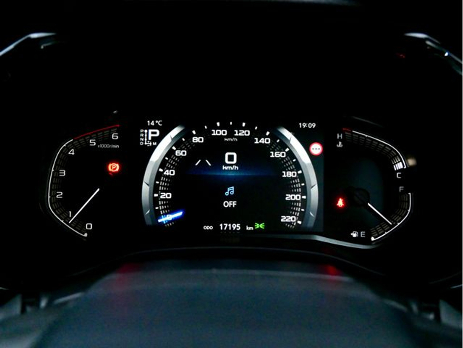 2025 Isuzu D-MAX - image 28