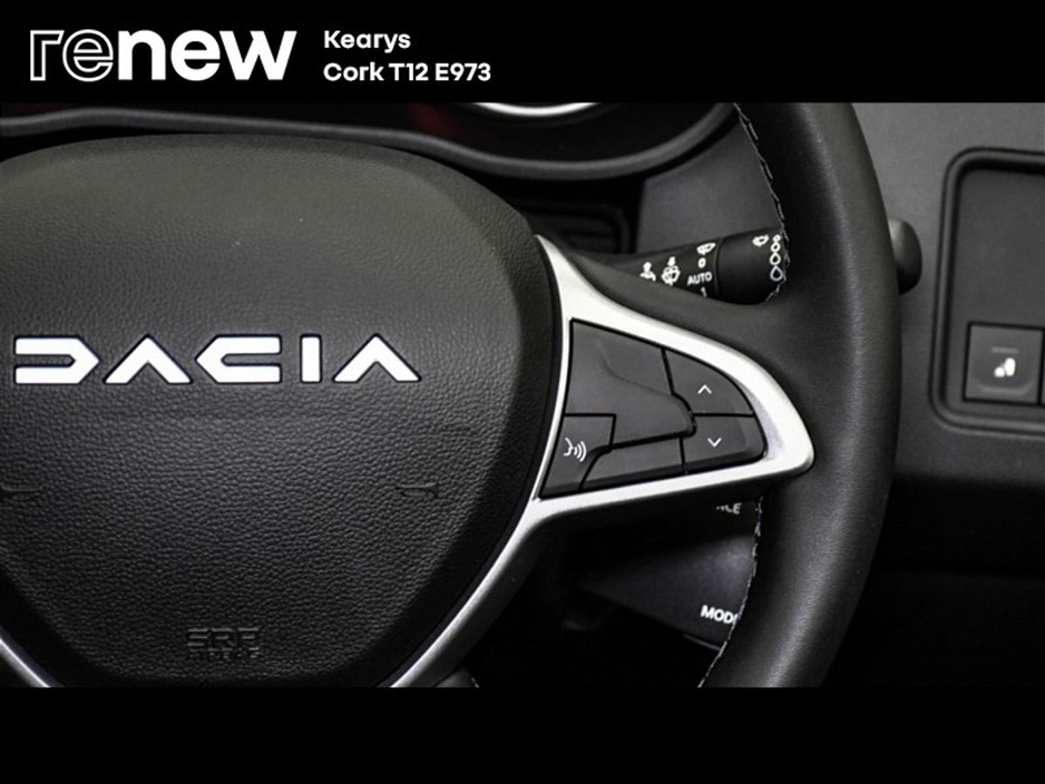 2023 Dacia Duster - image 18