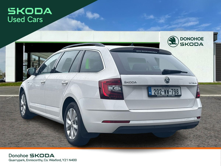 2020 Skoda Octavia - image 3