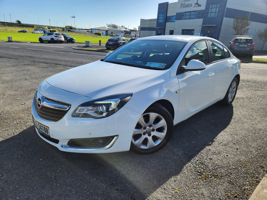 2016 Opel Insignia 1.6CDTI 136PS S €6,000