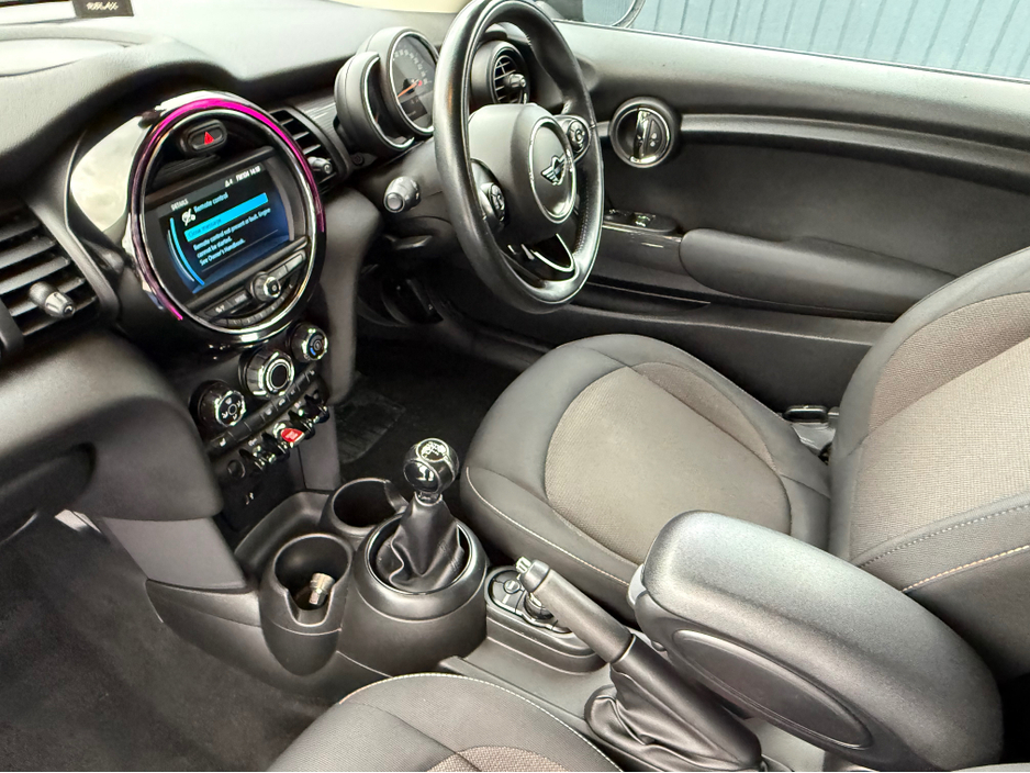 2018 MINI Cooper 1.5 PETROL - MANUAL - 12M WARRANTY - CAR:  1668 €12,950