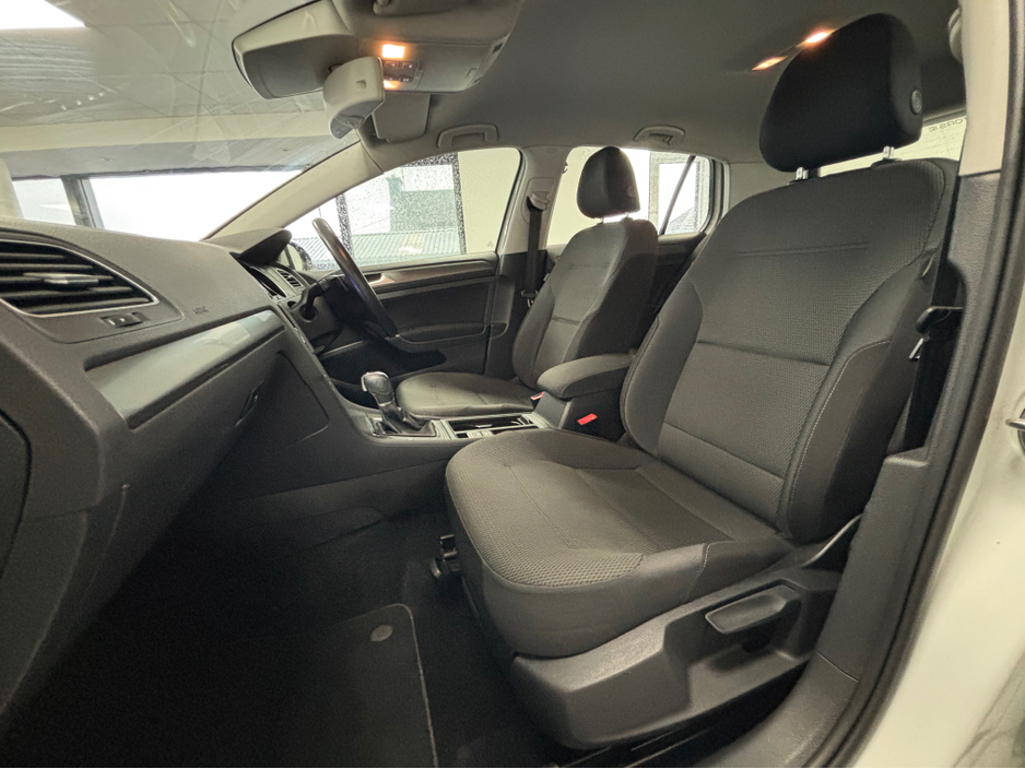 2013 Volkswagen Golf *VOLKSWAGEN GOLF* *TSI* *DSG* *LOW MILEAGE* *REVERSE CAMERA* *PARKING SENSORS* *AUTO LIGHTS* *AUTO HOLD* *6 MONTHS WARRANTY* *TRADE INS WELCOME €10,950