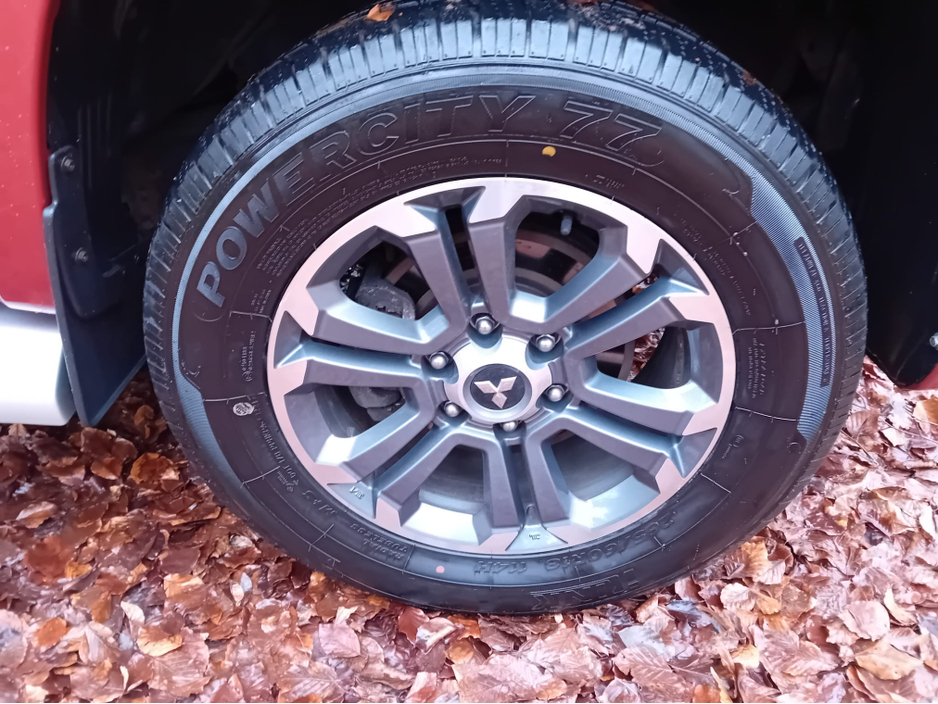 2019 Mitsubishi L200 " INTENSE " 6 SPEED 4DR 2.3 DID  4x4  6 SPEED @ REDDY2DRIVE LTD €25,000