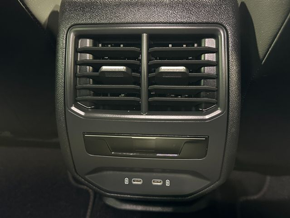 2023 Cupra Leon - image 25