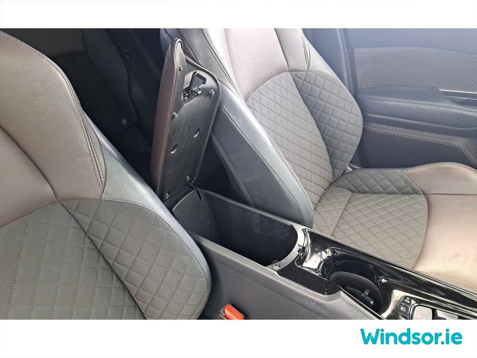 2019 Toyota C-HR Hybrid Auto €19,995