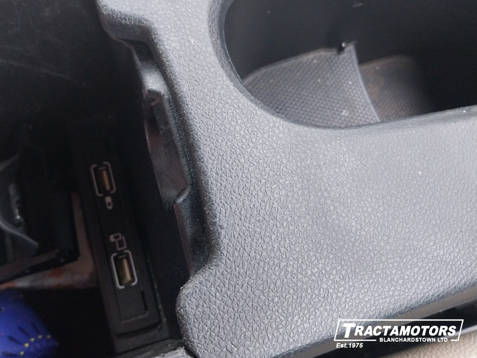 2018 Mercedes-Benz B Class - image 32