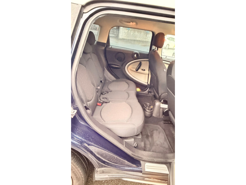 2015 MINI Hatch - image 13