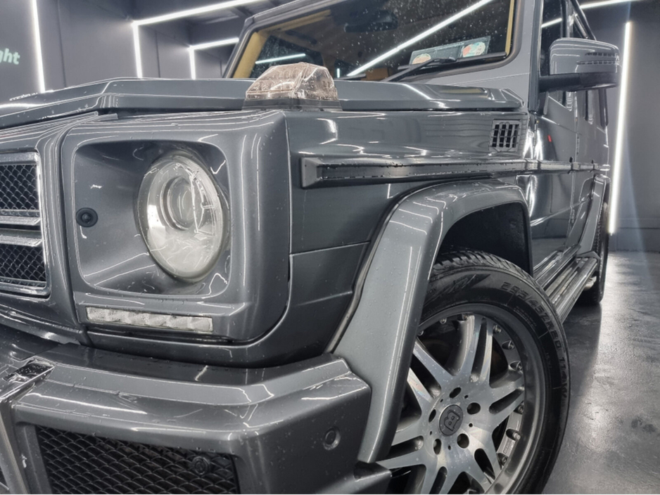 2011 Mercedes-Benz G Class - image 3