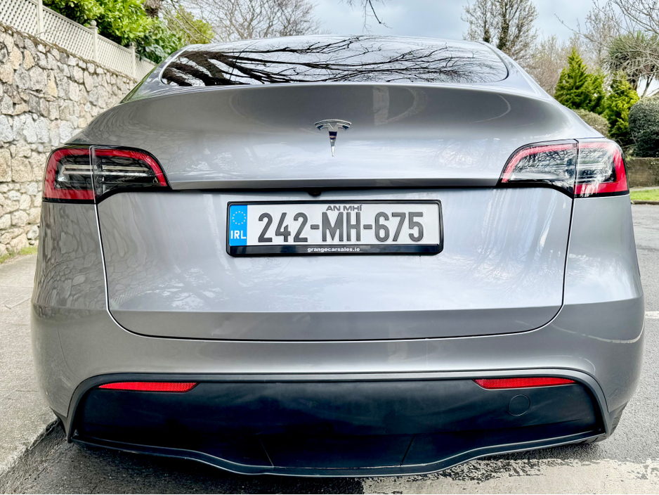 2024 Tesla Model Y - image 16