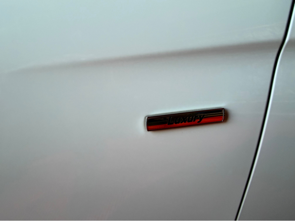 2015 BMW 3 Series 4d 320D LUXURY (AUTO) €16,249