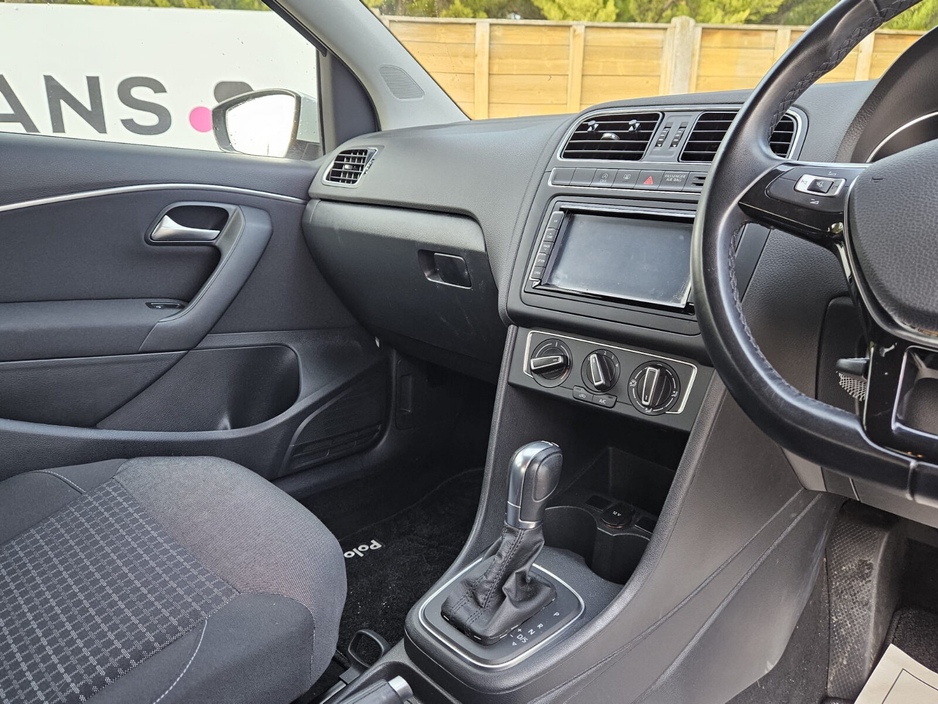 2016 Volkswagen Polo - image 27