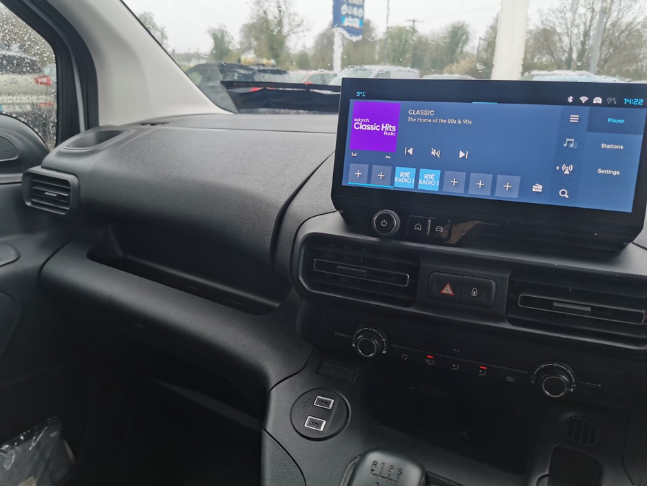 2025 Citroen Berlingo - image 11