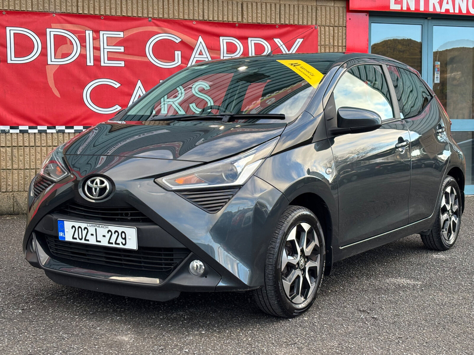 2020 Toyota Aygo 1.0 VVT-i x-play Smartphone €11,950