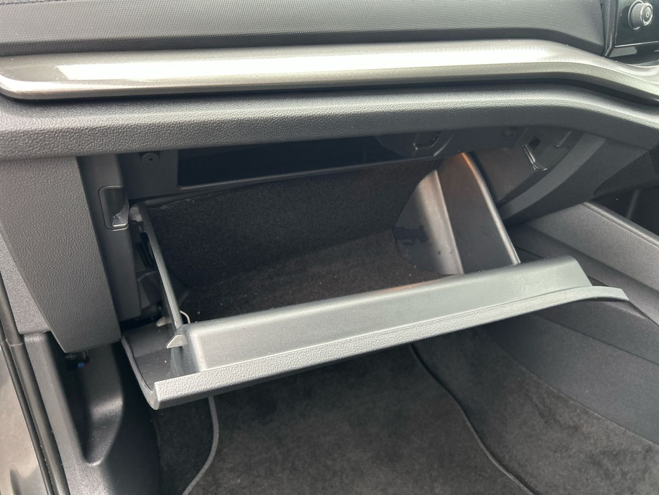 2024 Skoda Octavia - image 13