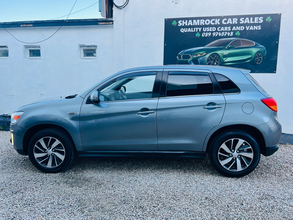 2015 Mitsubishi ASX - image 2