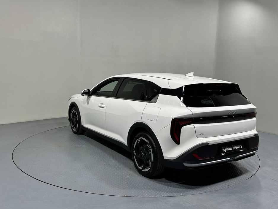 2026 Kia K4 - image 5