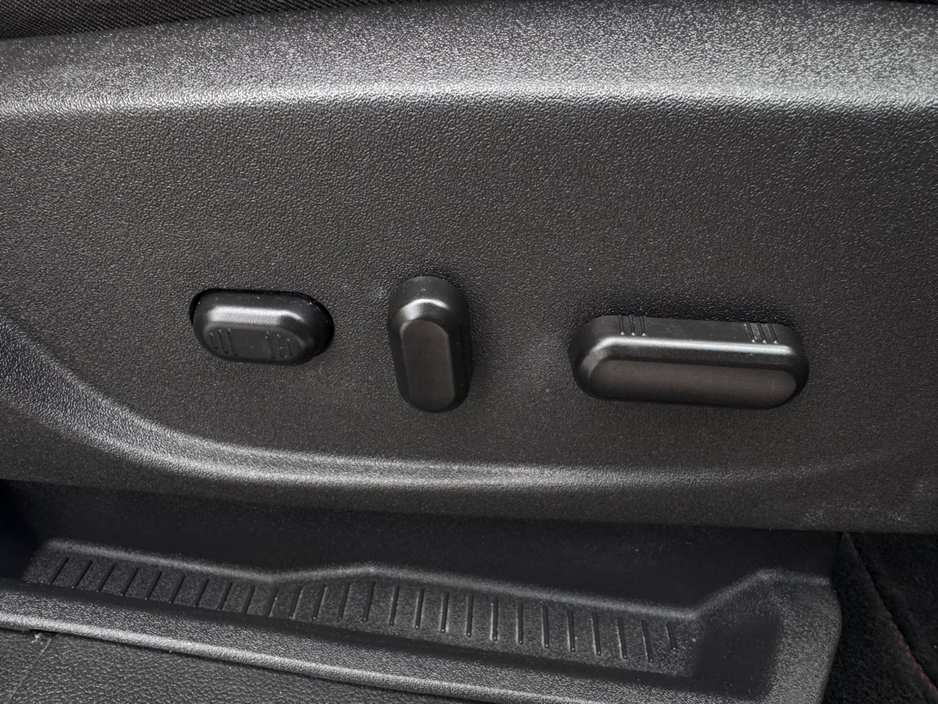 2018 Ford Kuga - image 25