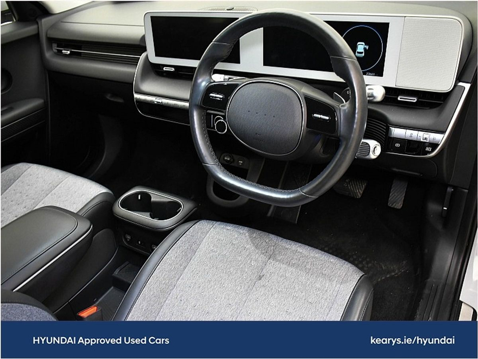 2023 Hyundai Ioniq Executive Plus 58kWh €26,490