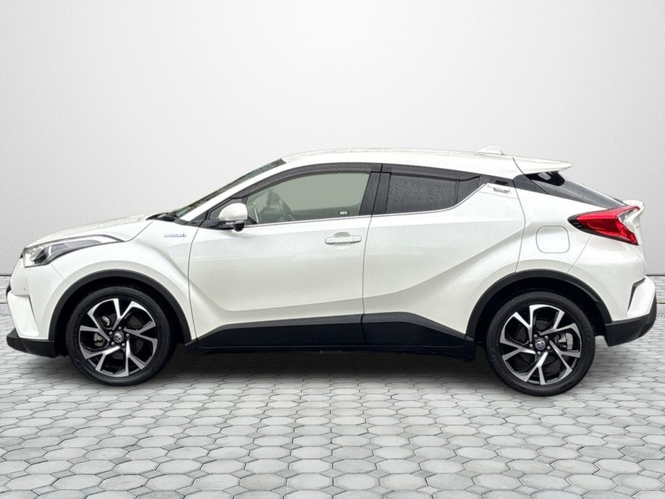 2017 Toyota C-HR - image 5