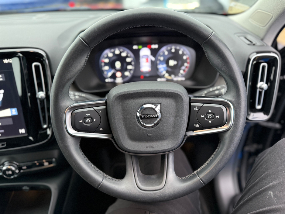 2021 Volvo XC40 INSCRIPTION T3 - 1.5 PETROL - MANAUL - 12M WARRANTY - CAR: 1623