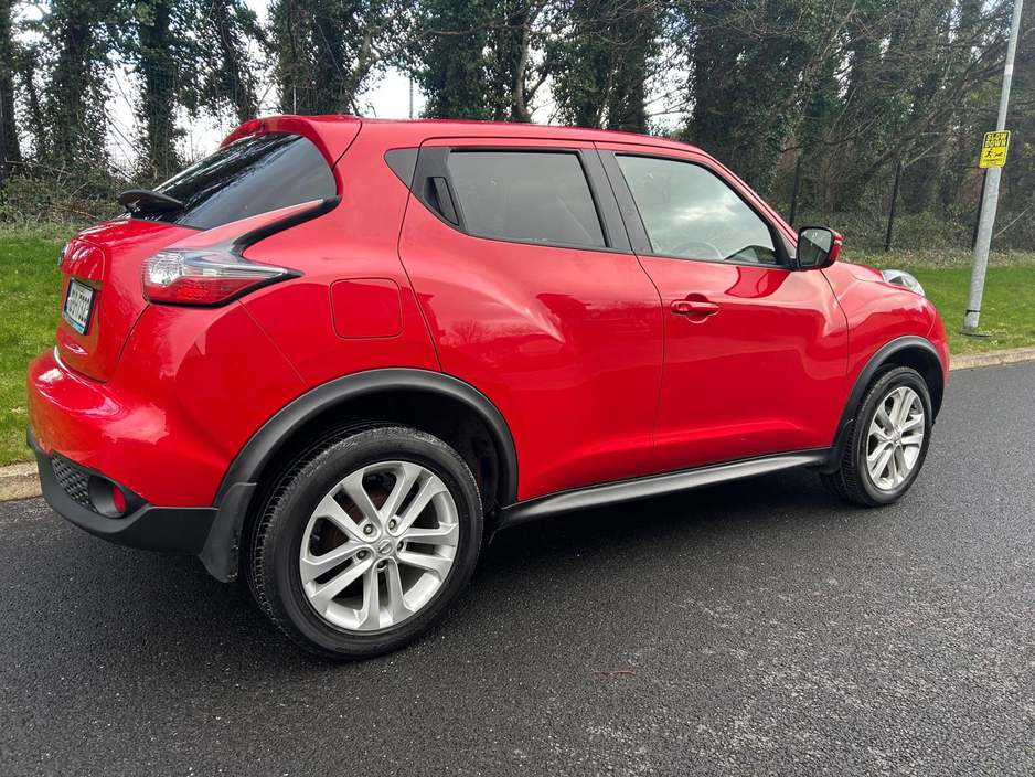 2016 Nissan Juke - image 2