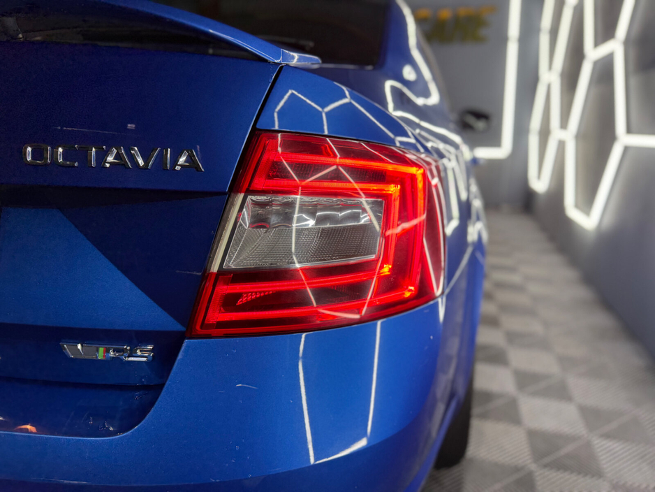 2015 Skoda Octavia - image 11