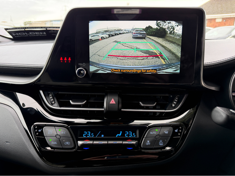 2023 Toyota C-HR - image 19