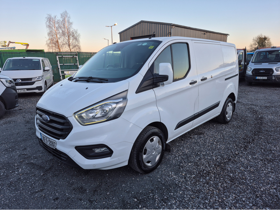 2018 Ford Transit Custom - image 9