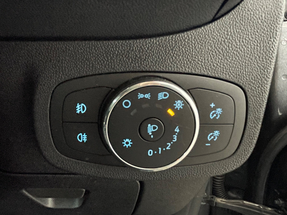 2022 Ford Fiesta - image 20