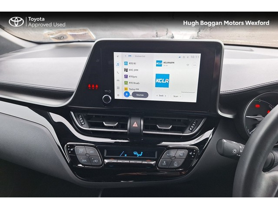 2022 Toyota C-HR - image 12