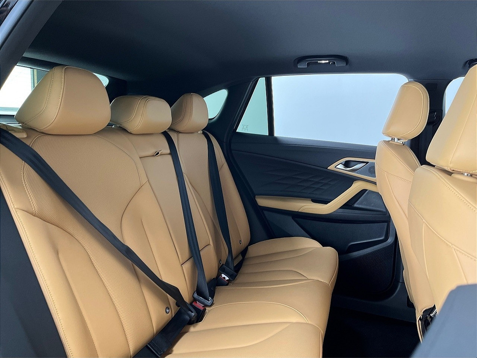 2025 MG HS - image 29