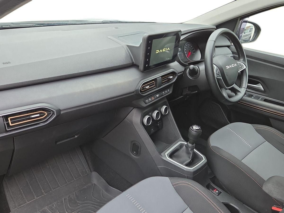 2024 Dacia Jogger TCe 110 Extreme €25,950