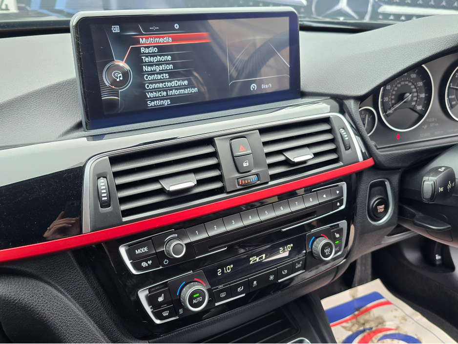 2016 BMW 3 Series - image 22